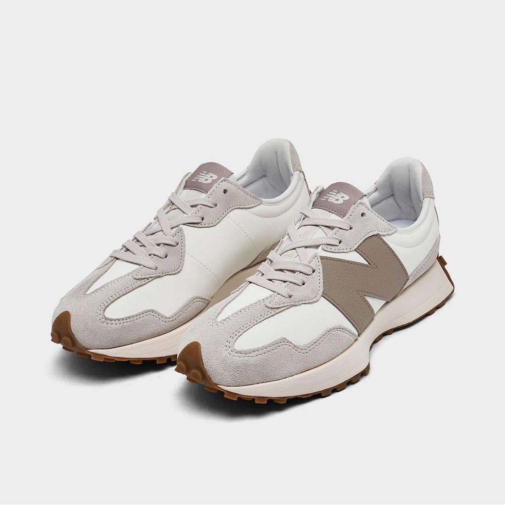NWT/NIB NEW BALANCE 327